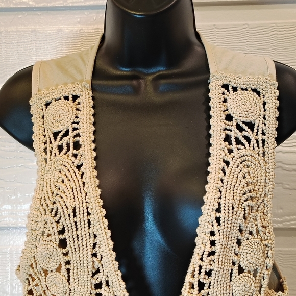 Awake by OS Boho Hippie Crochet Vest Lace  Beads SZ  XL Festival Cowgirl Chic - Picture 4 of 12